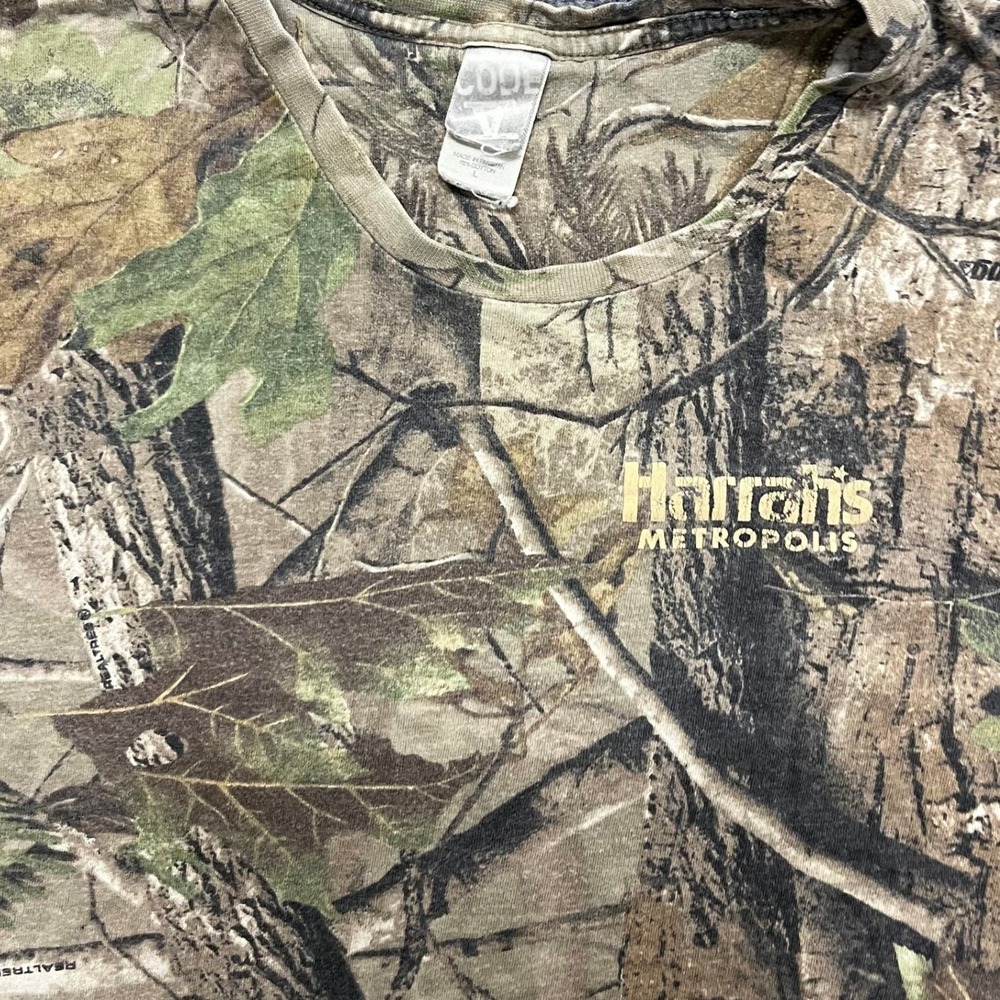 Code V T-Shirt Mens Size L Camo Harrahs Metropolis Realtree Graphic Short Sleeve